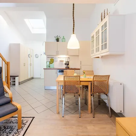 Apartment Elegant Eingerichtete *